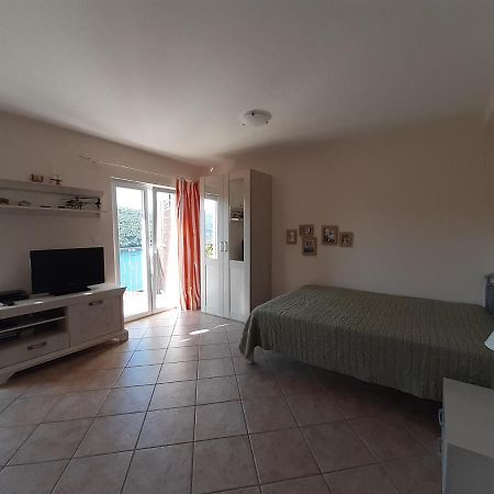 Suntime Apartment Tivat Exterior foto