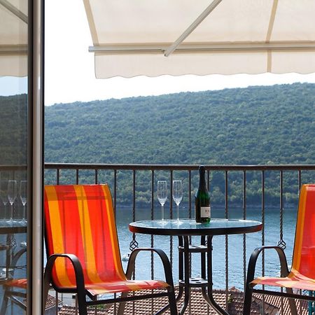 Suntime Apartment Tivat Exterior foto